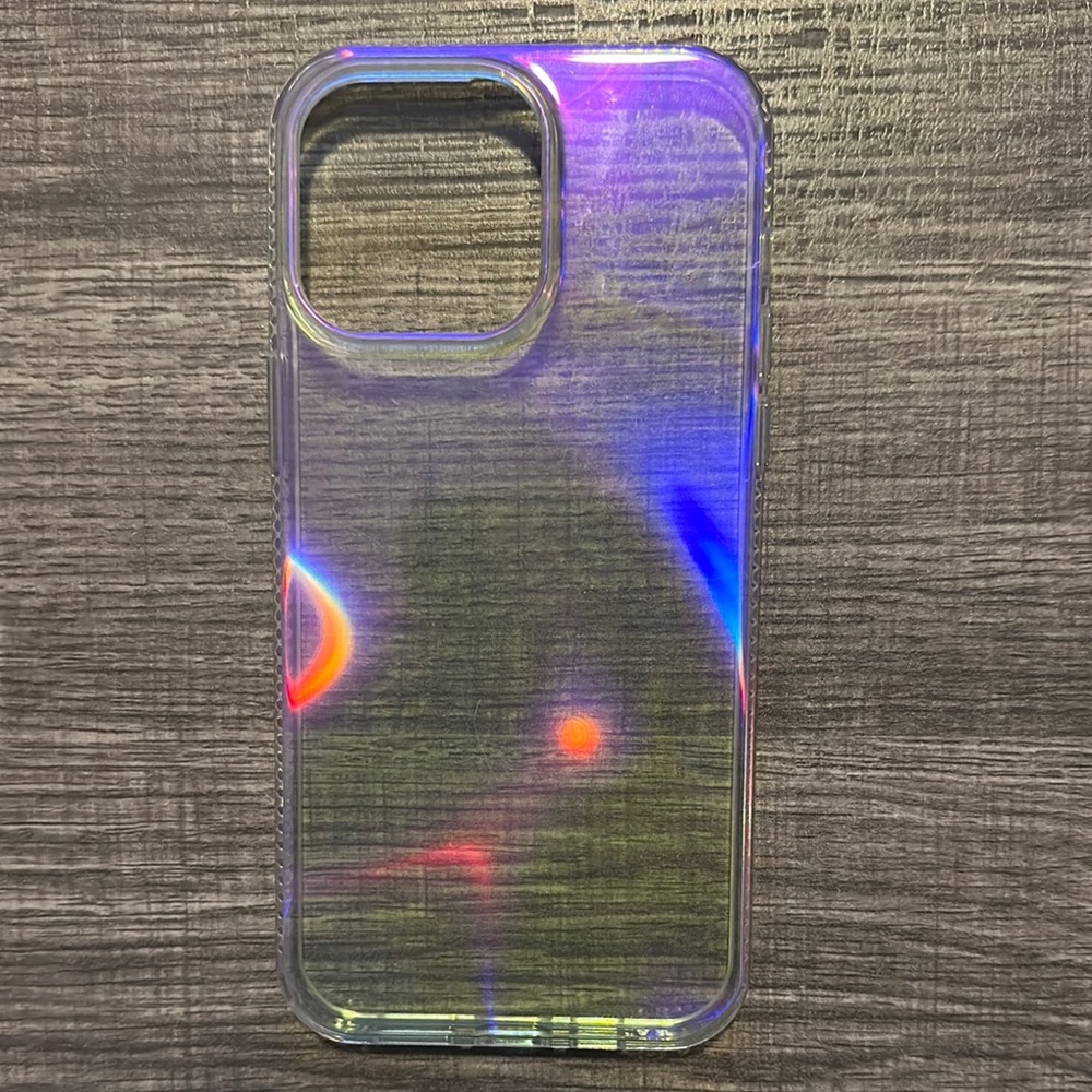 Sleek Silver Phone Case for Ultimate Protection